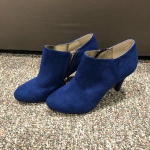 New Style & Co. Blue suede look shoes size 5.5